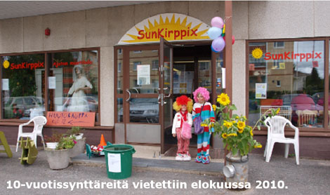 SunKirppixen 10-vuotissynttäreitä vietettiin elokuussa 2010. SunKirppixen 10-vuotissynttäreitä vietettiin elokuussa 2010.