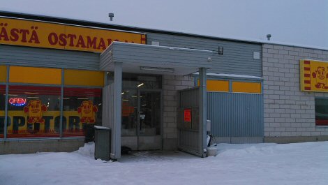 Kuvassa Kurikan Wanhakaluste.